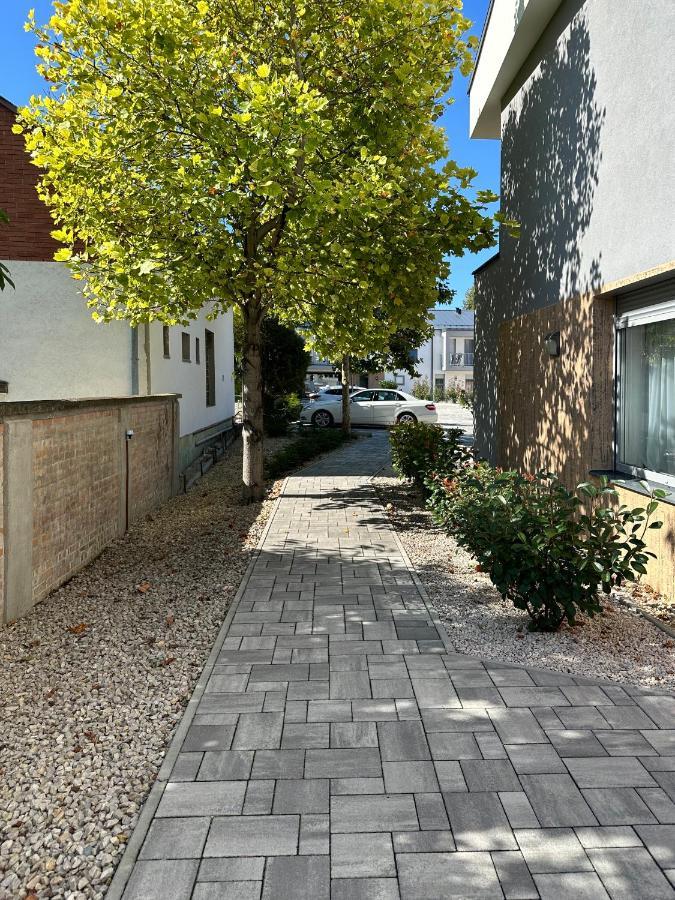 Linden Apartman 107 Glamour (Adults Only) Mosonmagyaróvár 外观 照片